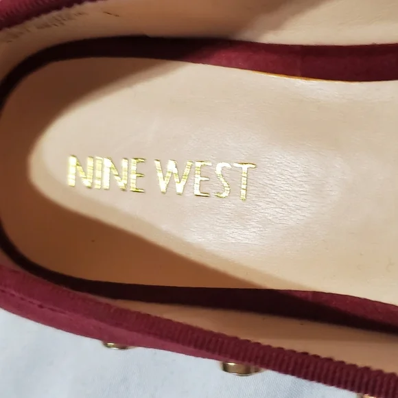 Nine West Burgundy Morton Pump Embellished Flats. New In Box. Sz 6.5 - Picture 2 of 5